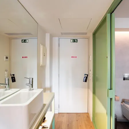 ゲストハウス Out Marques