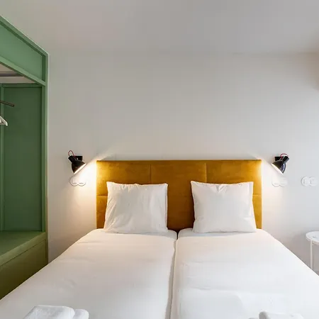 ゲストハウス Out Marques