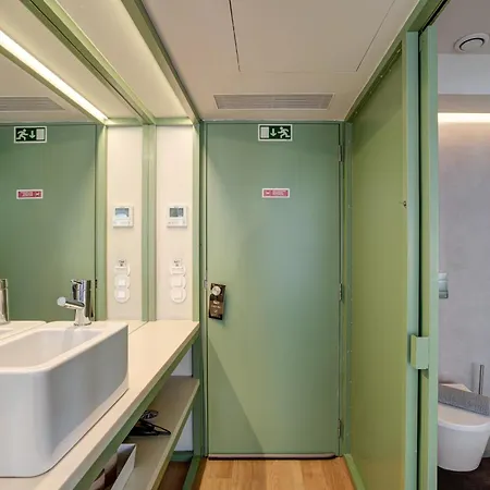 Out Marques ゲストハウス リスボン