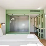 Out Marques Гостьовий будинок 4*