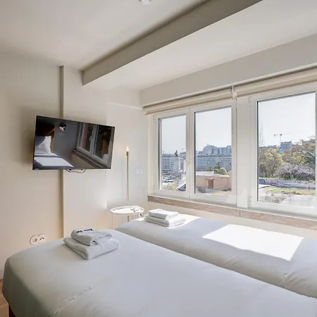 Out Marques Gasthuis Lissabon